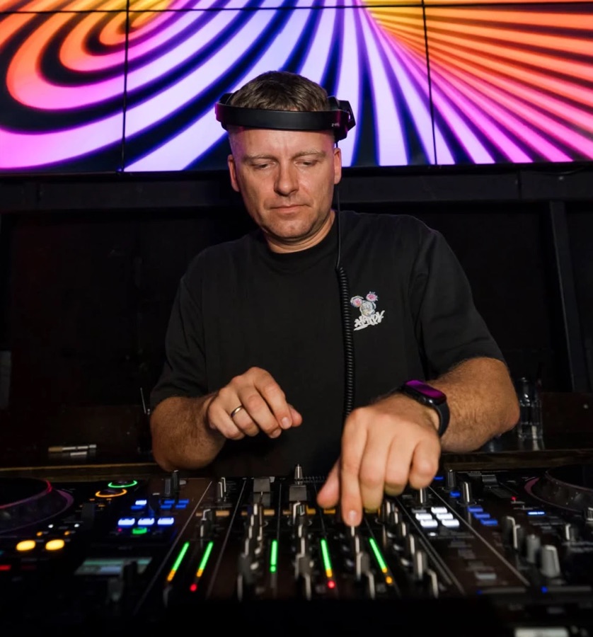 DJ Andy Roze